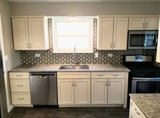 3446 Main St APT 2, Skokie, IL 60076