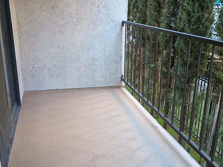 218 W Vermont Ave #7 — Photo 16