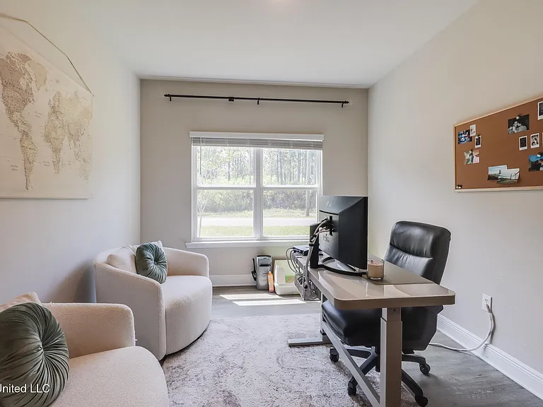 7820 Coral Ln — Photo 13