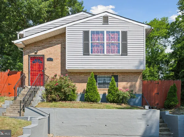 1019 Glacier Ave, Capitol Heights, MD 20743