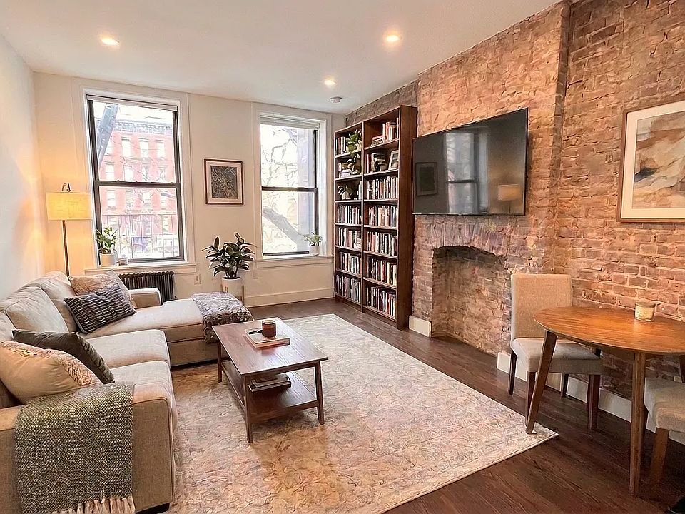 1st image of 65 Saint Marks Pl APT 8