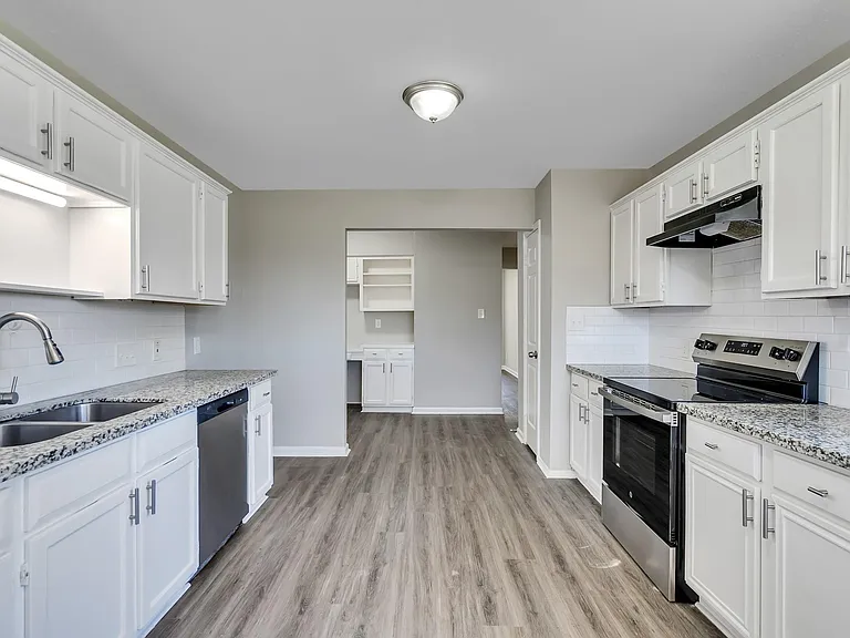 4511 Tangle Creek Ln — Photo 11