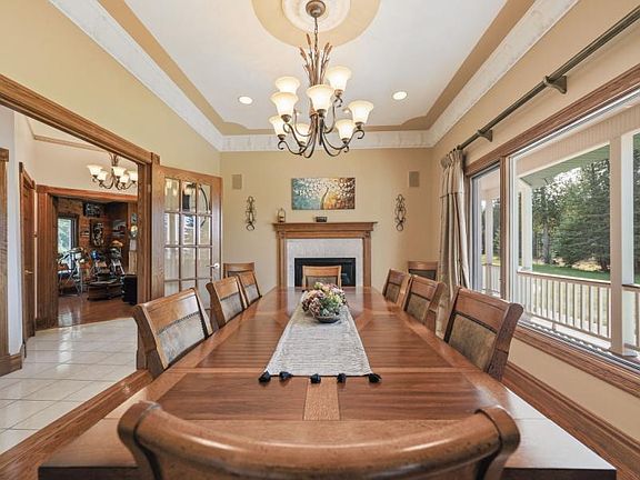 4th image of 1496 S Forest Ln