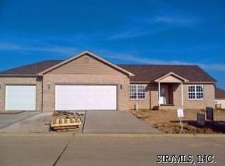 408 Bardswell Dr, Millstadt, IL 62260