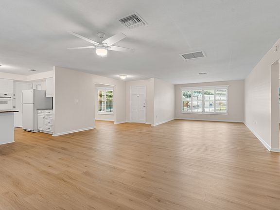 5th image of 2236 Habersham Dr