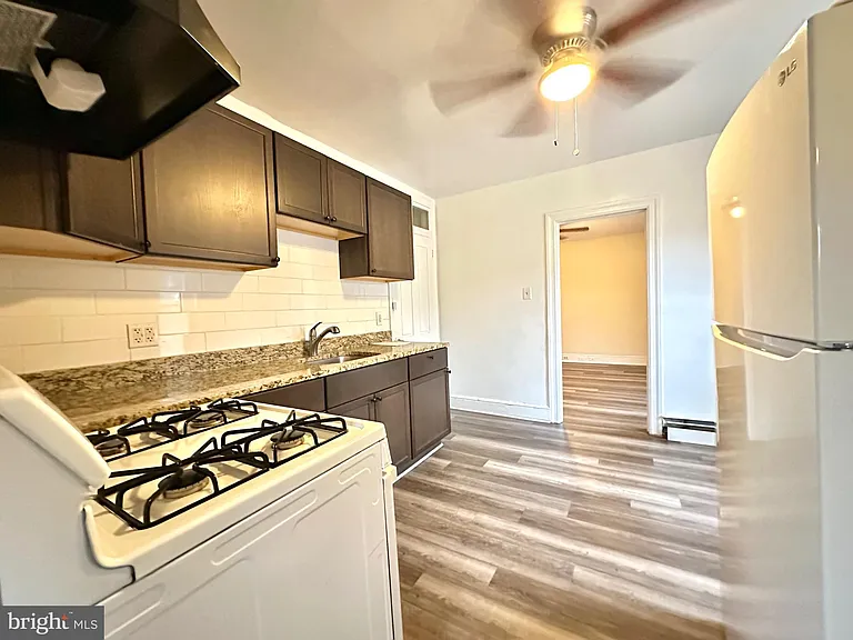 914 Swede St #3 — Photo 9