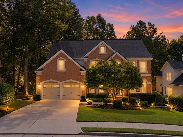 1320 Tahoe Pines Cir, Alpharetta, GA 30005