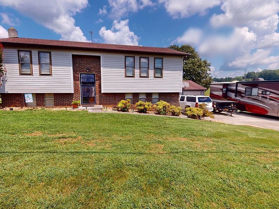 1st image of 2315 Kingswood Dr