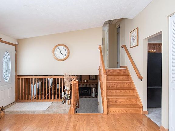 4th image of 1834 Cherry Ln