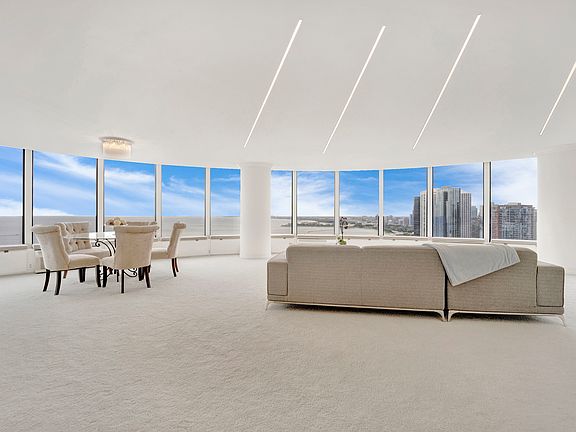 5th image of 505 N Lake Shore Dr #4106-07