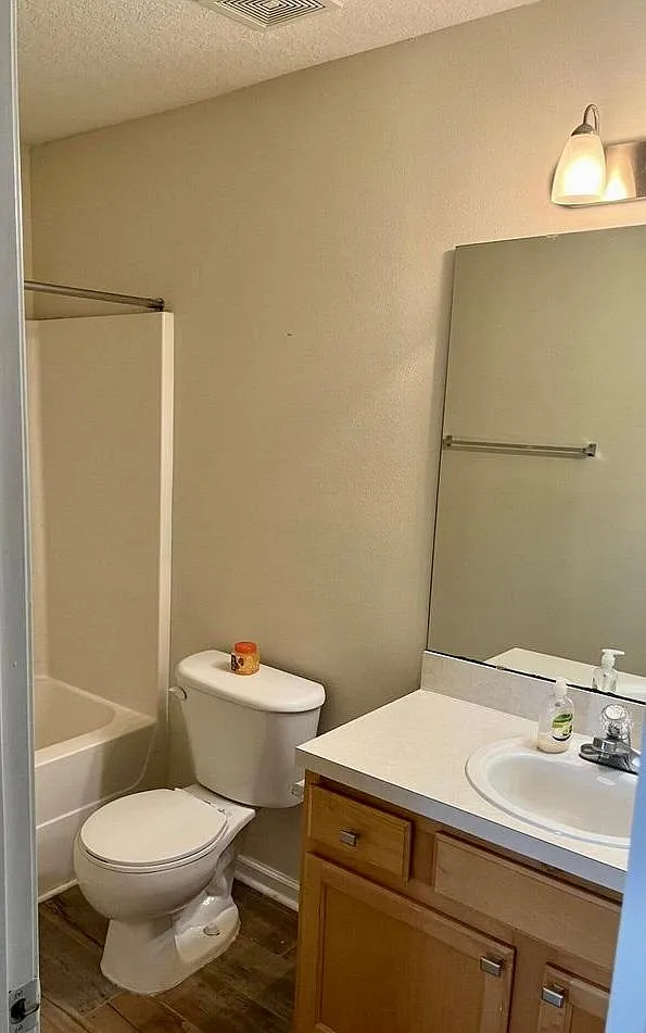 2 bed, 1153 sqft, $1,500 — Photo 3