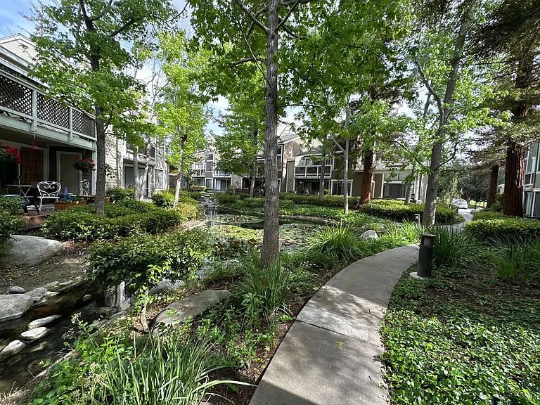 700 E Lake Dr #77 — Photo 43