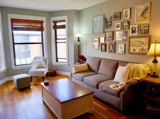 2955 N Halsted St #3, Chicago, IL 60657