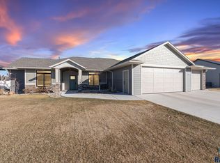 2310 Lammers Ave N, Tea, SD 57064