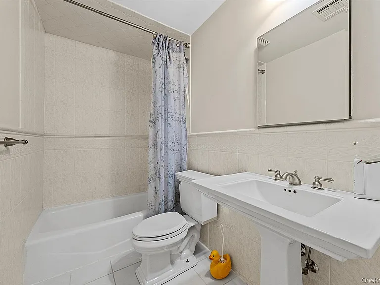 20 Goshen Rd — Photo 24