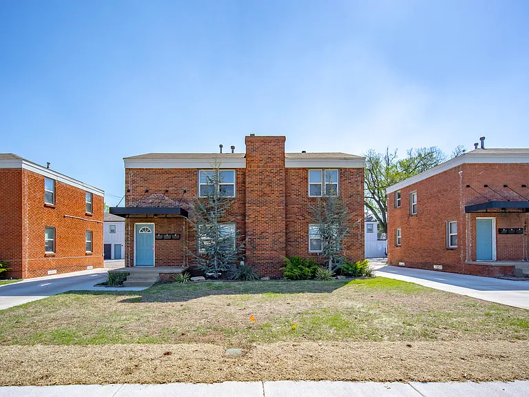 4612 N Classen Blvd — Photo 18