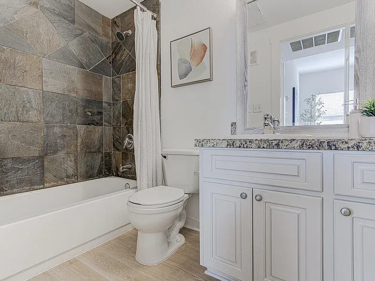 2106 Cullen Ave #208 — Photo 11