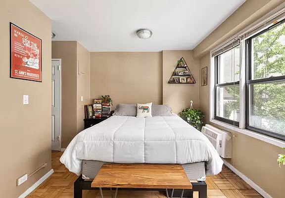 2nd image of 220 E 54th St APT 3F