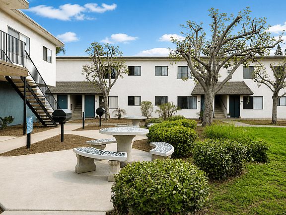 4th image of 275 Ballantyne St APT 7
