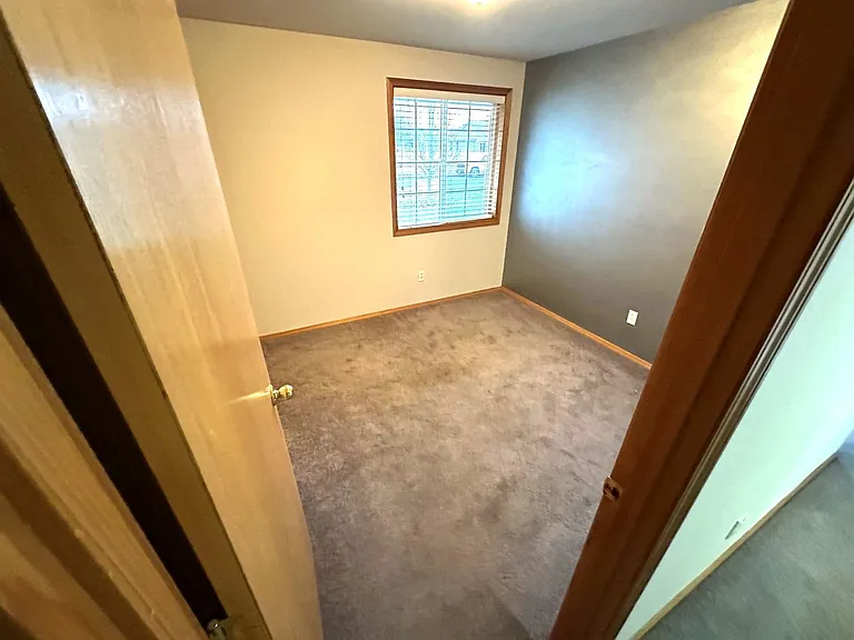 1904 Starker Pl — Photo 11