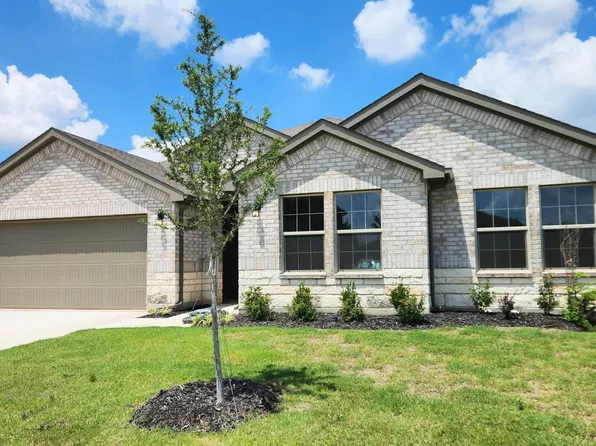 828 Waterford Way, Joshua, TX 76058
