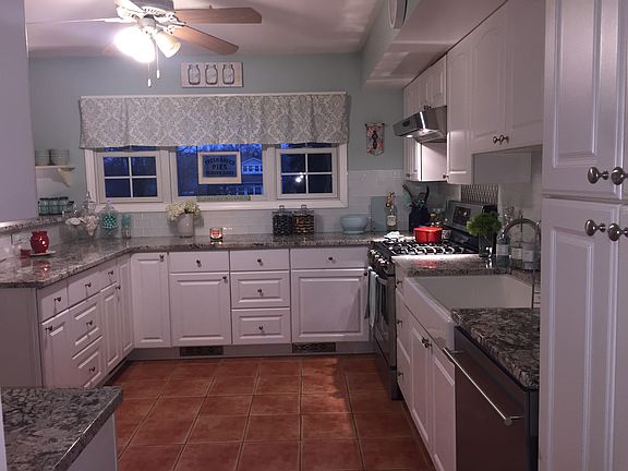 5th image of 167 Holland Ave