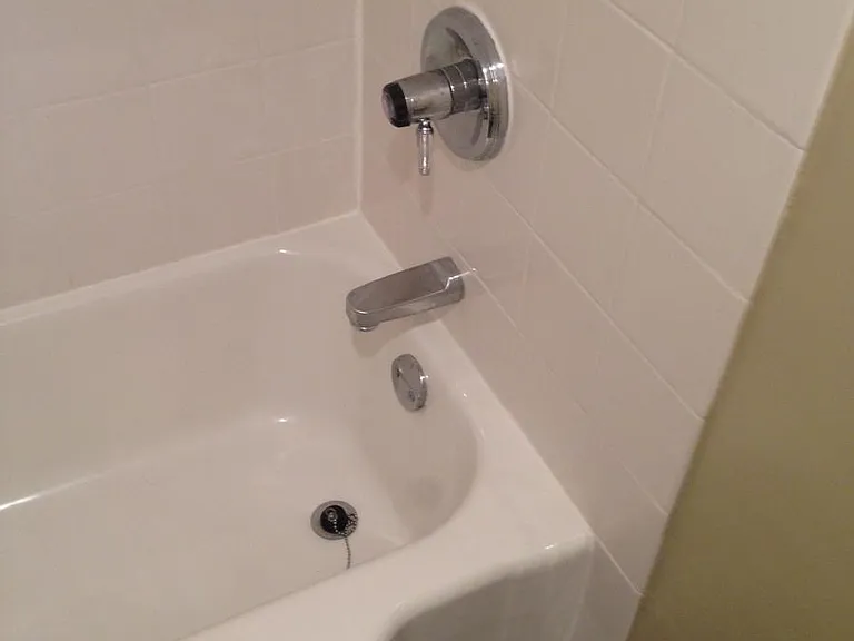 Bathtub