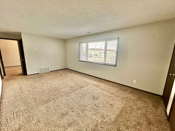 2nd image of 830 15th Ave SW #3