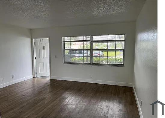 3474 Rudolf Rd #4 — Photo 7