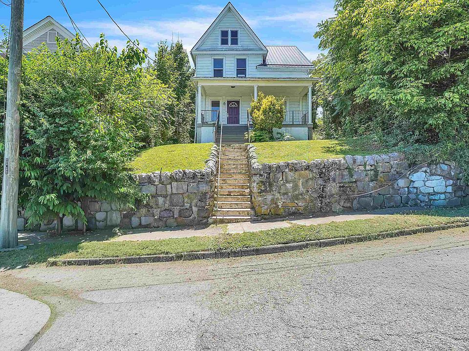 1st image of 1313 Grove Ave
