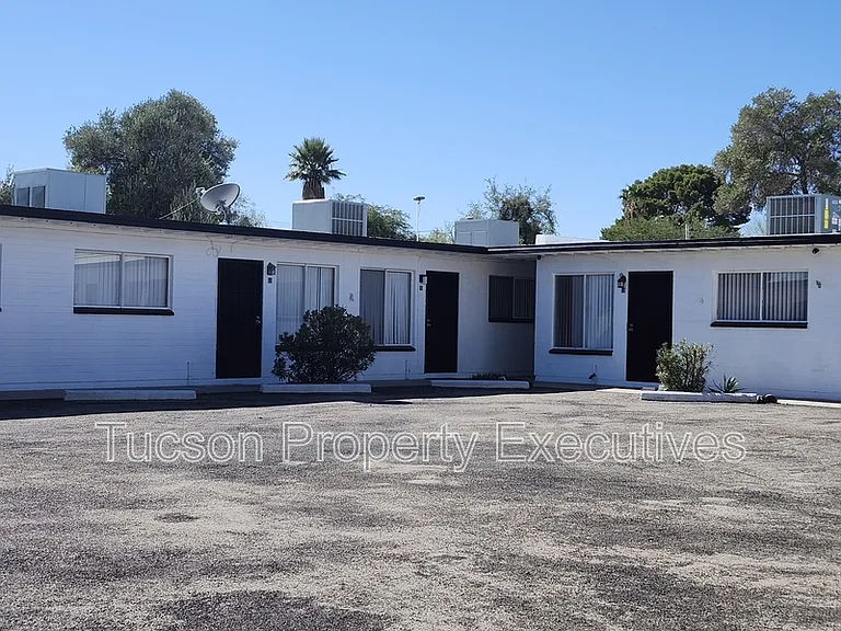 3131 N Treat Ave E — Photo 18