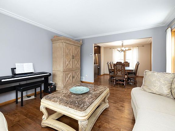 3rd image of 12598 Driftwood Ln