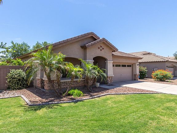 2nd image of 1091 E Indigo Dr
