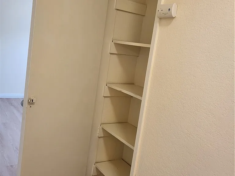 1533 Plaza Del Amo #4 — Photo 10