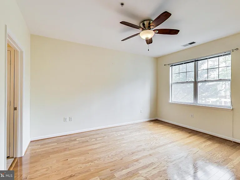 12958 Centre Park Cir #418 — Photo 7