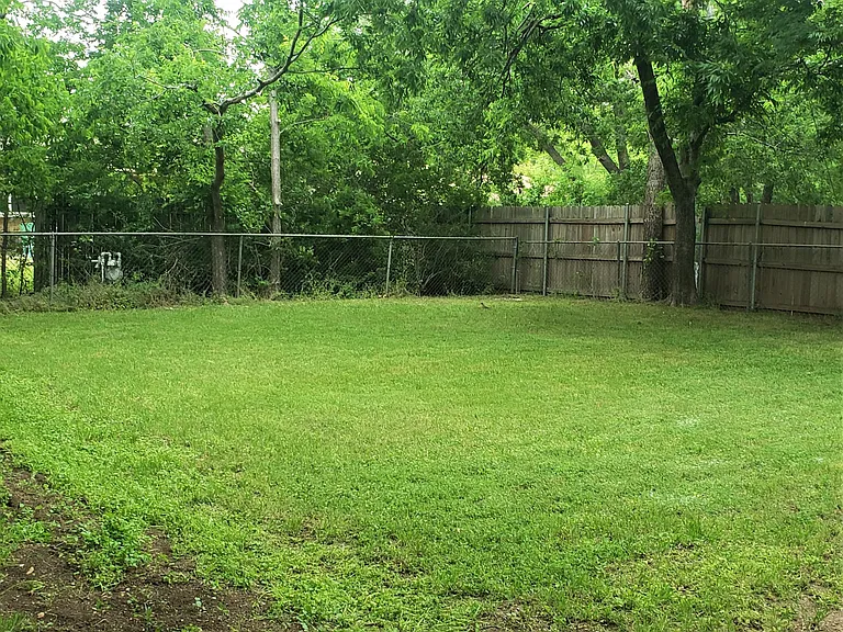 629 Apollo Dr — Photo 13