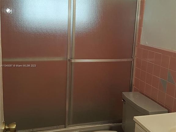 5th image of 650 Pennsylvania Ave APT 3