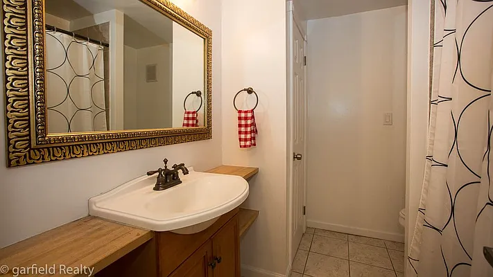 Rented by Garfield Realty  | media 21