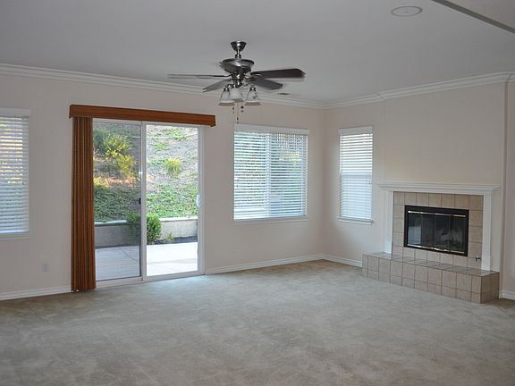 5th image of 28337 Overland Ct