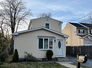 1418 Spiegle Ave, Westville, NJ 08093