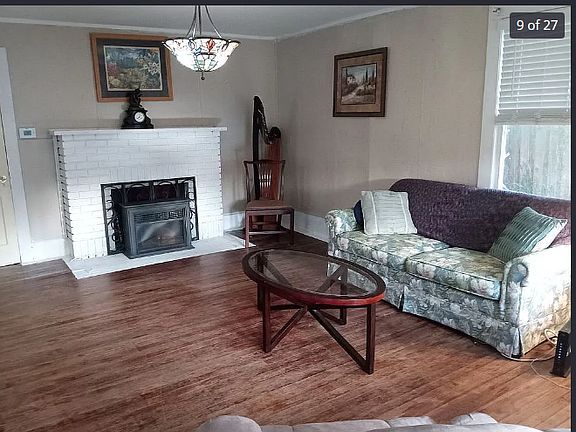 3rd image of 212 N 12th St