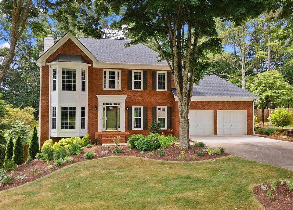 1st image of 311 Ashbourne Trl