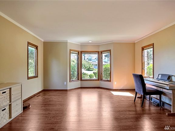 3rd image of 4521 169th Ave SE