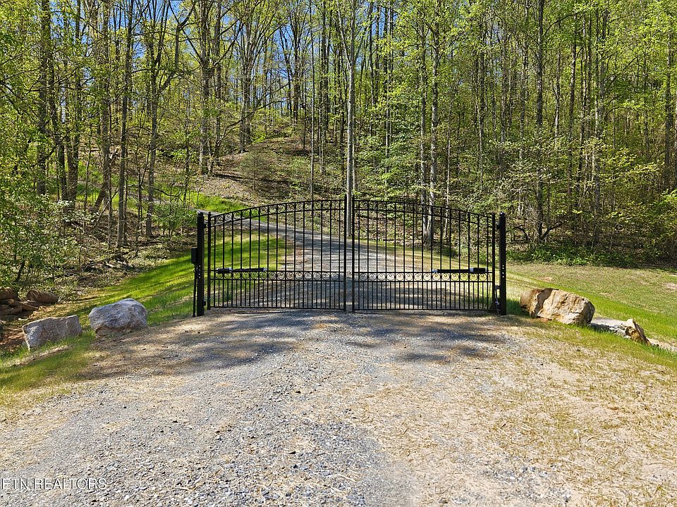 1st image of 465 Mel Hall Rd