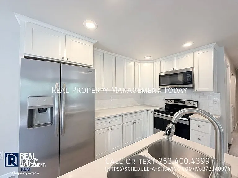 2804 12th Avenue Ct NW — Photo 3