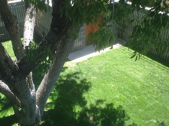 2nd image of 1465 Plymouth Way