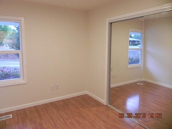 5th image of 9522 Dekoven Dr SW