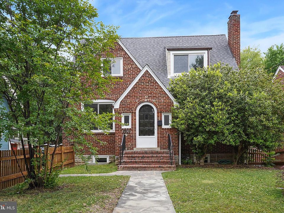 1st image of 8209 Flower Ave
