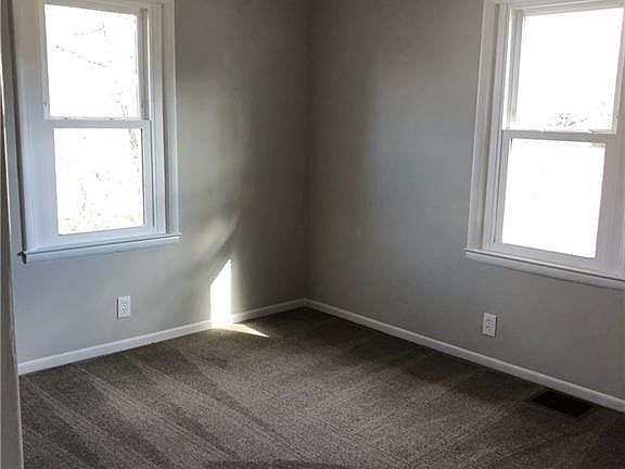 4th image of 3728 N Irvington Ave