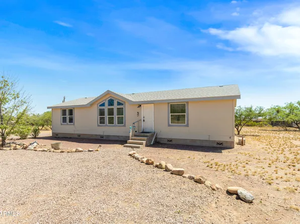 5838 E Perry Lane, Hereford, AZ 85615